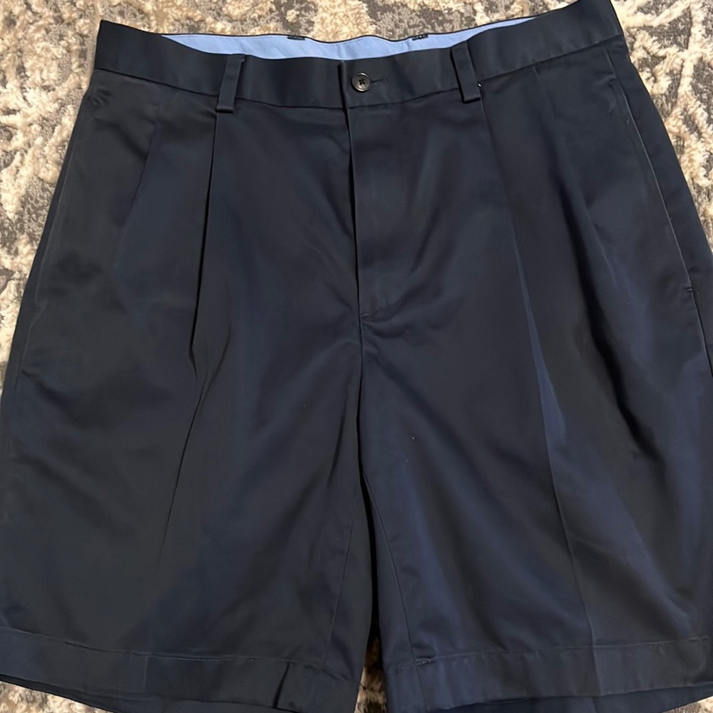 Brooks brothers men’s shorts size 32